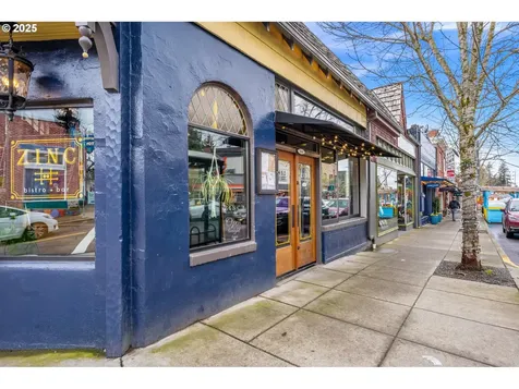 8927 SW 50th Avenue Portland OR 97219