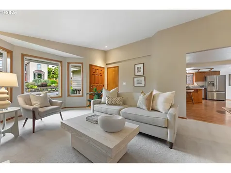 8927 SW 50th Avenue Portland OR 97219