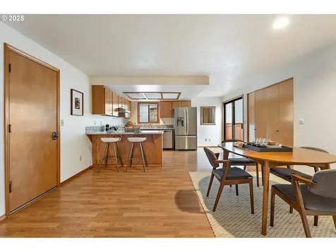 8927 SW 50th Avenue Portland OR 97219