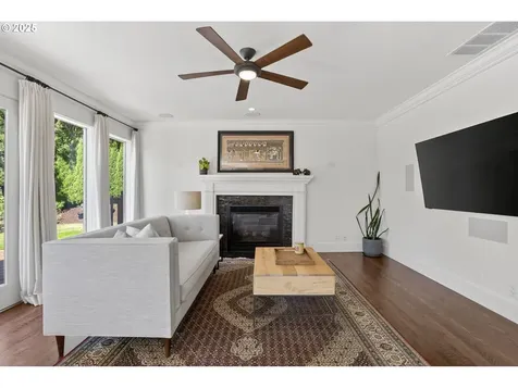 2541 NW Pinnacle Drive Portland OR 97229