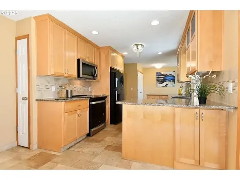 1350 NE Cochran Drive Gresham OR 97030