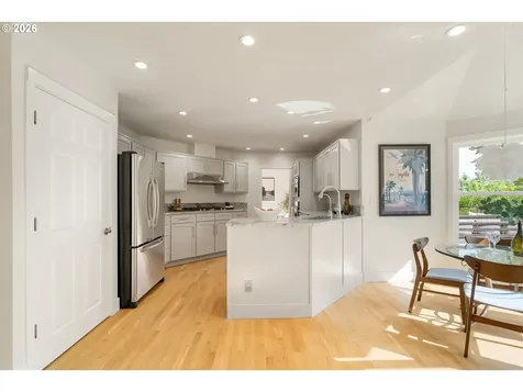 17 Grouse Terrace Lake Oswego OR 97035