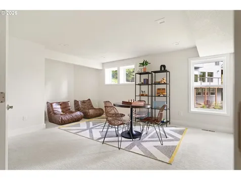 17 Grouse Terrace Lake Oswego OR 97035