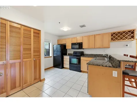 910 NW Naito Parkway NW Portland OR 97209