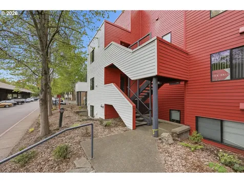 910 NW Naito Parkway NW Portland OR 97209