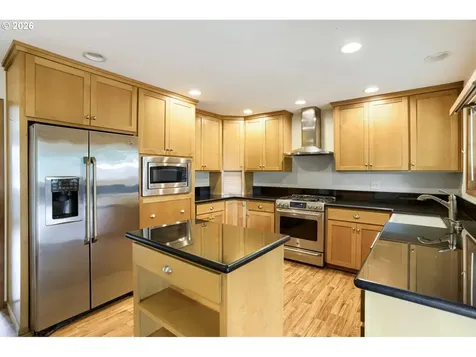 457 NW Yonia Court Hillsboro OR 97124