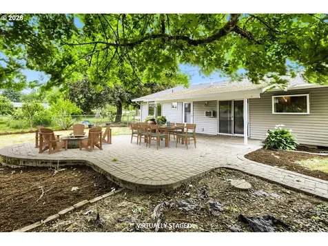 457 NW Yonia Court Hillsboro OR 97124