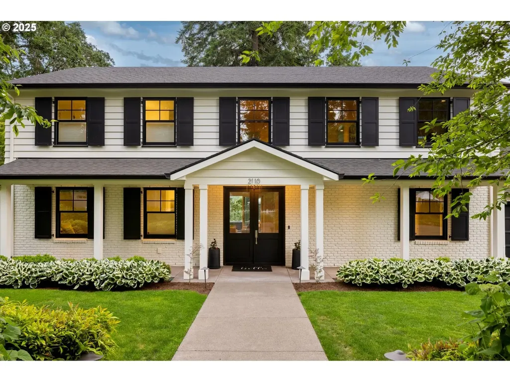 2110 Summit Drive Lake Oswego OR 97034