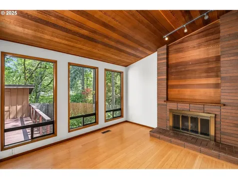 4945 Fox Hollow Road Eugene OR 97405