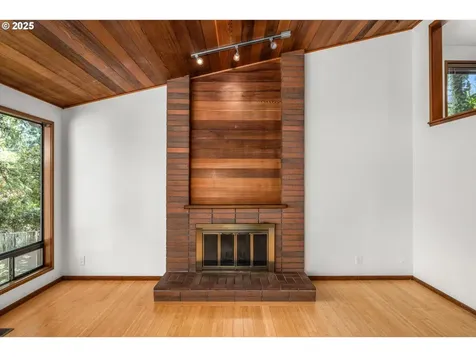 4945 Fox Hollow Road Eugene OR 97405