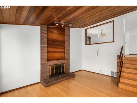 4945 Fox Hollow Road Eugene OR 97405