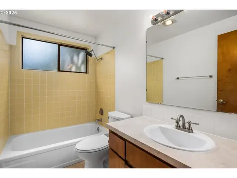 4945 Fox Hollow Road Eugene OR 97405