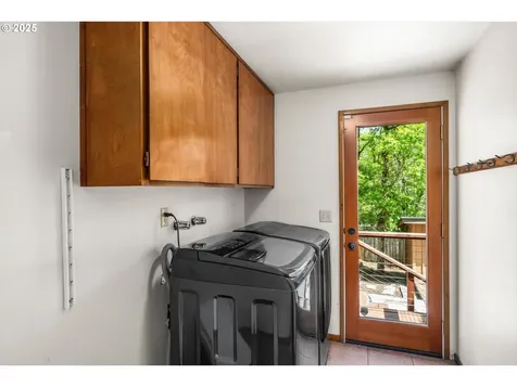4945 Fox Hollow Road Eugene OR 97405