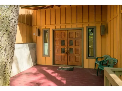 4945 Fox Hollow Road Eugene OR 97405