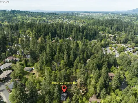 4945 Fox Hollow Road Eugene OR 97405