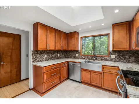 4945 Fox Hollow Road Eugene OR 97405