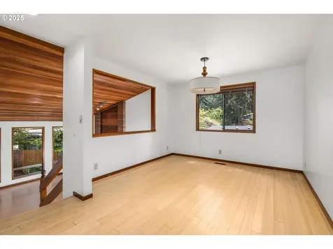 4945 Fox Hollow Road Eugene OR 97405
