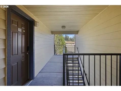 273 SE 162nd Avenue Portland OR 97233