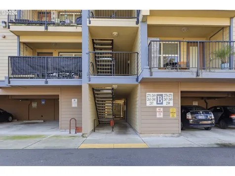 273 SE 162nd Avenue Portland OR 97233