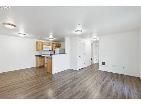 273 SE 162nd Avenue Portland OR 97233