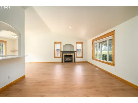 3307 NE Grandhaven Drive Mcminnville OR 97128