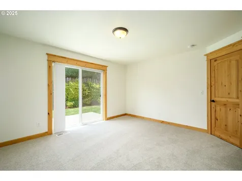 3307 NE Grandhaven Drive Mcminnville OR 97128