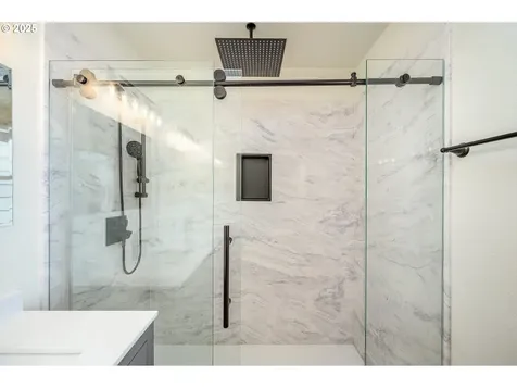3307 NE Grandhaven Drive Mcminnville OR 97128