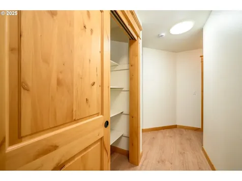 3307 NE Grandhaven Drive Mcminnville OR 97128
