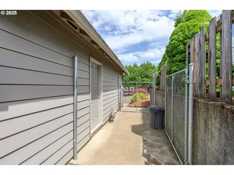 3307 NE Grandhaven Drive Mcminnville OR 97128