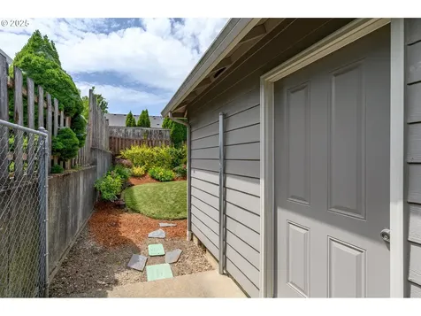 3307 NE Grandhaven Drive Mcminnville OR 97128
