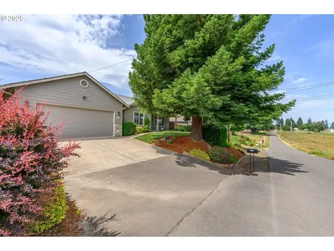 3307 NE Grandhaven Drive Mcminnville OR 97128