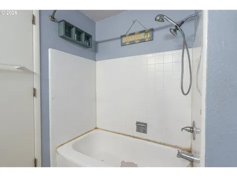4744 Nina Avenue SE Salem OR 97302
