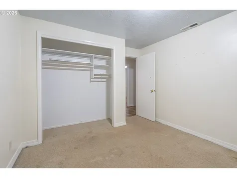 4744 Nina Avenue SE Salem OR 97302