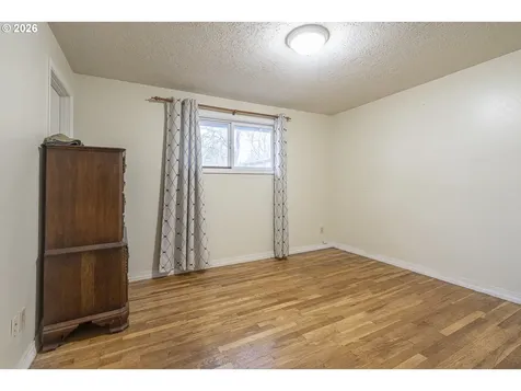4744 Nina Avenue SE Salem OR 97302