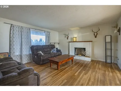 4744 Nina Avenue SE Salem OR 97302