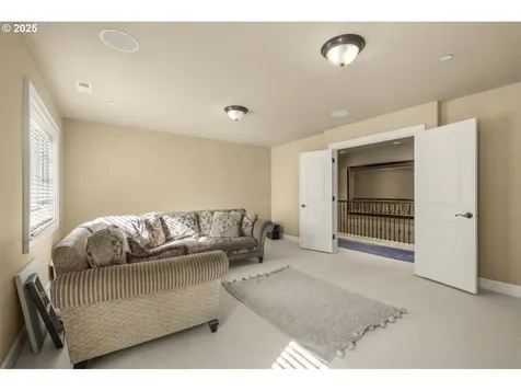 18270 SW Santoro Drive Beaverton OR 97007