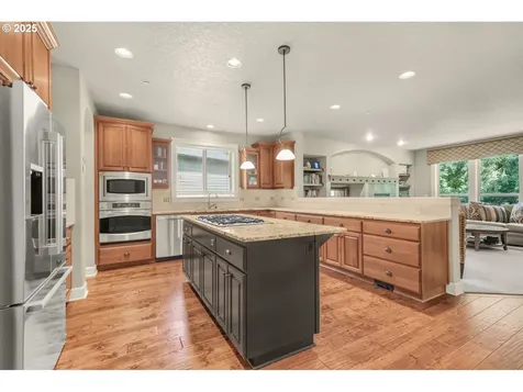 18270 SW Santoro Drive Beaverton OR 97007