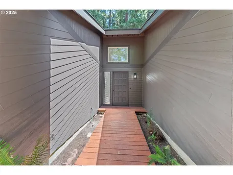 9880 SW 135th Avenue Beaverton OR 97008