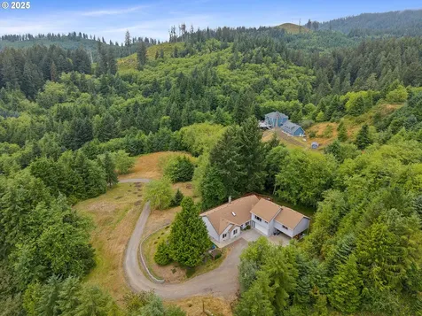 3850 Westwood Drive Tillamook OR 97141