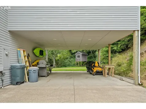 3850 Westwood Drive Tillamook OR 97141