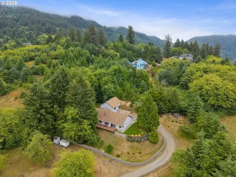3850 Westwood Drive Tillamook OR 97141