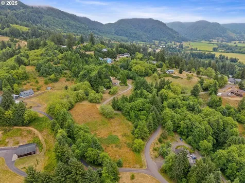 3850 Westwood Drive Tillamook OR 97141