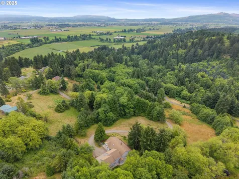 3850 Westwood Drive Tillamook OR 97141