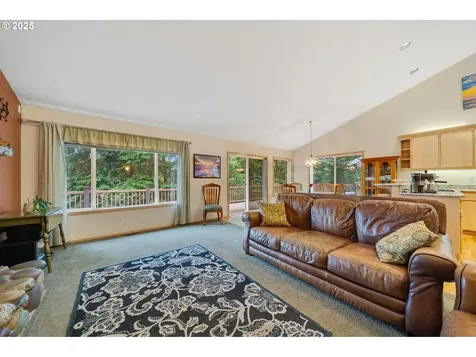 3850 Westwood Drive Tillamook OR 97141