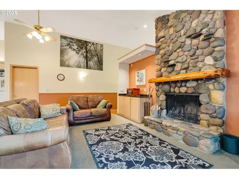3850 Westwood Drive Tillamook OR 97141