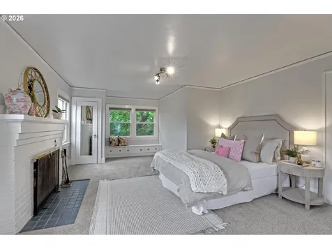 3829 NE 28th Avenue Portland OR 97212