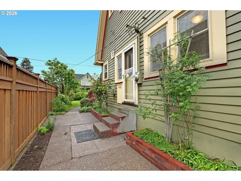 3829 NE 28th Avenue Portland OR 97212