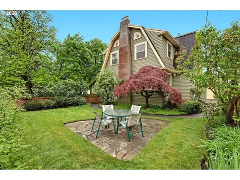 3829 NE 28th Avenue Portland OR 97212