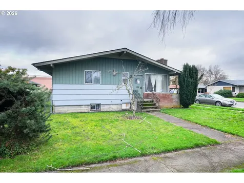 1704 10th Avenue Longview WA 98632
