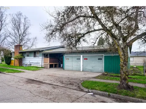 1704 10th Avenue Longview WA 98632